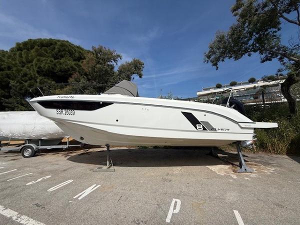 2019 Beneteau Flyer 8 SUNdeck