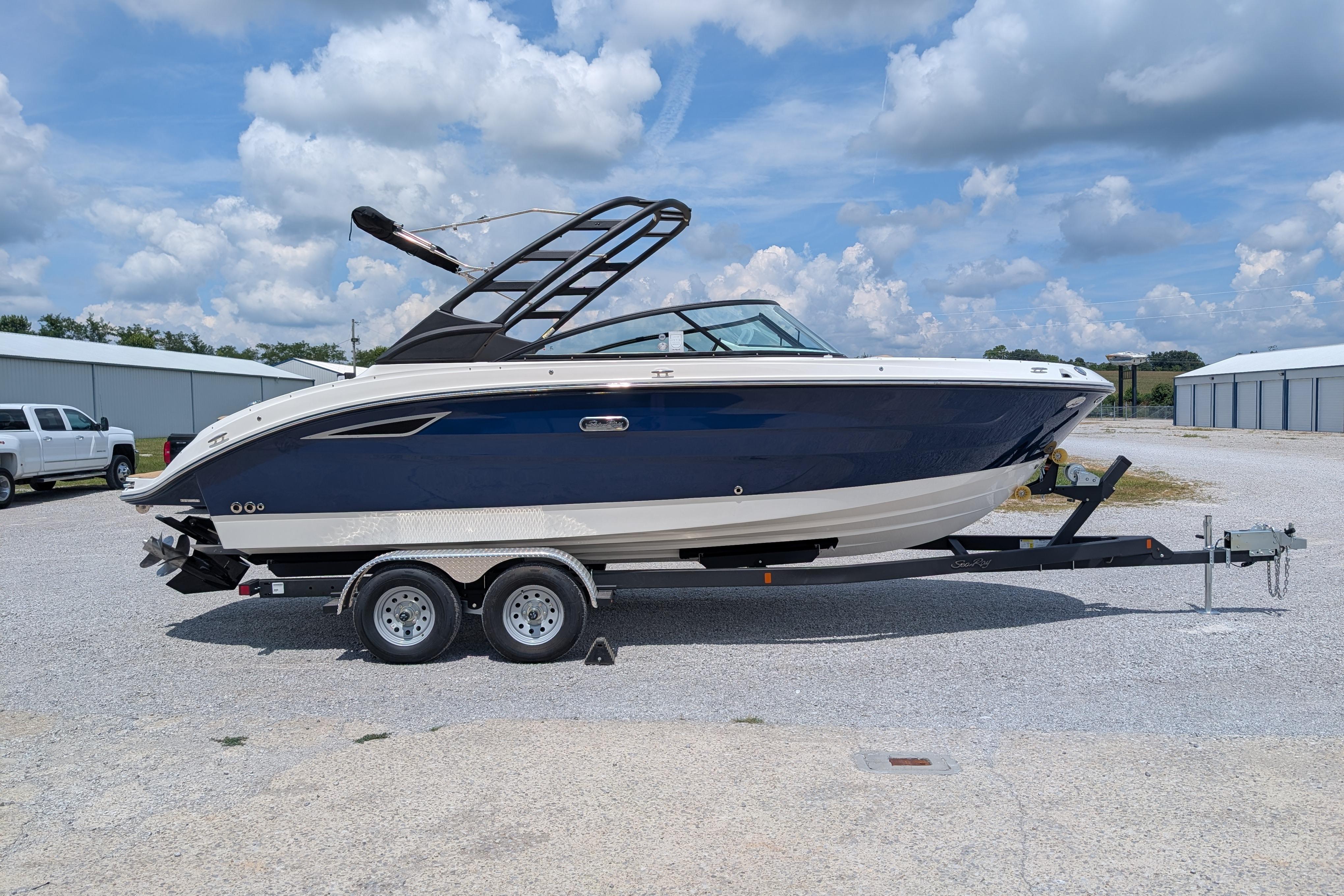 2025 Sea Ray SDX 250