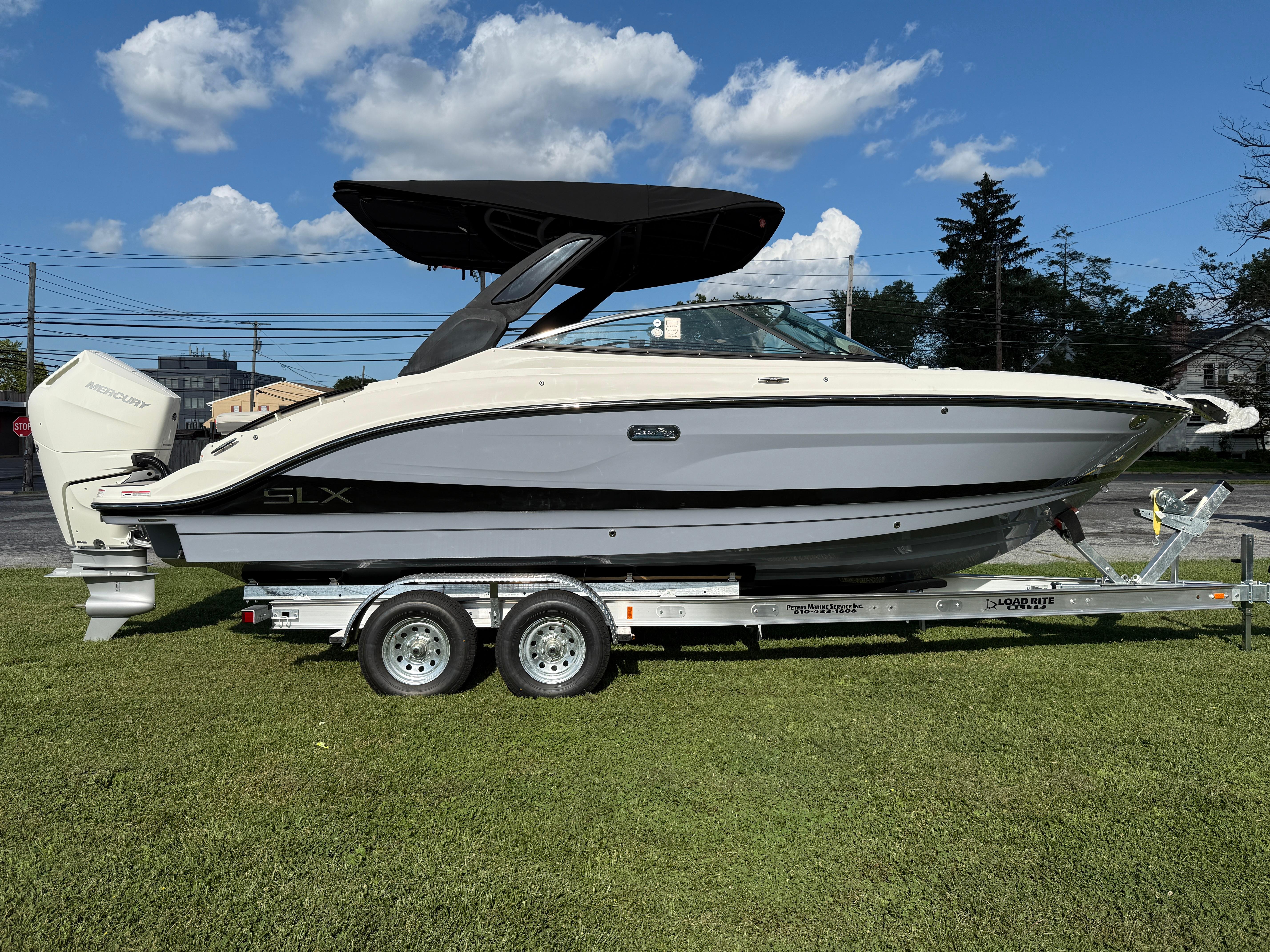 2025 Sea Ray SLX 260 Outboard