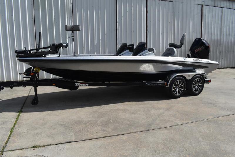 2025 Triton 21XP Patriot