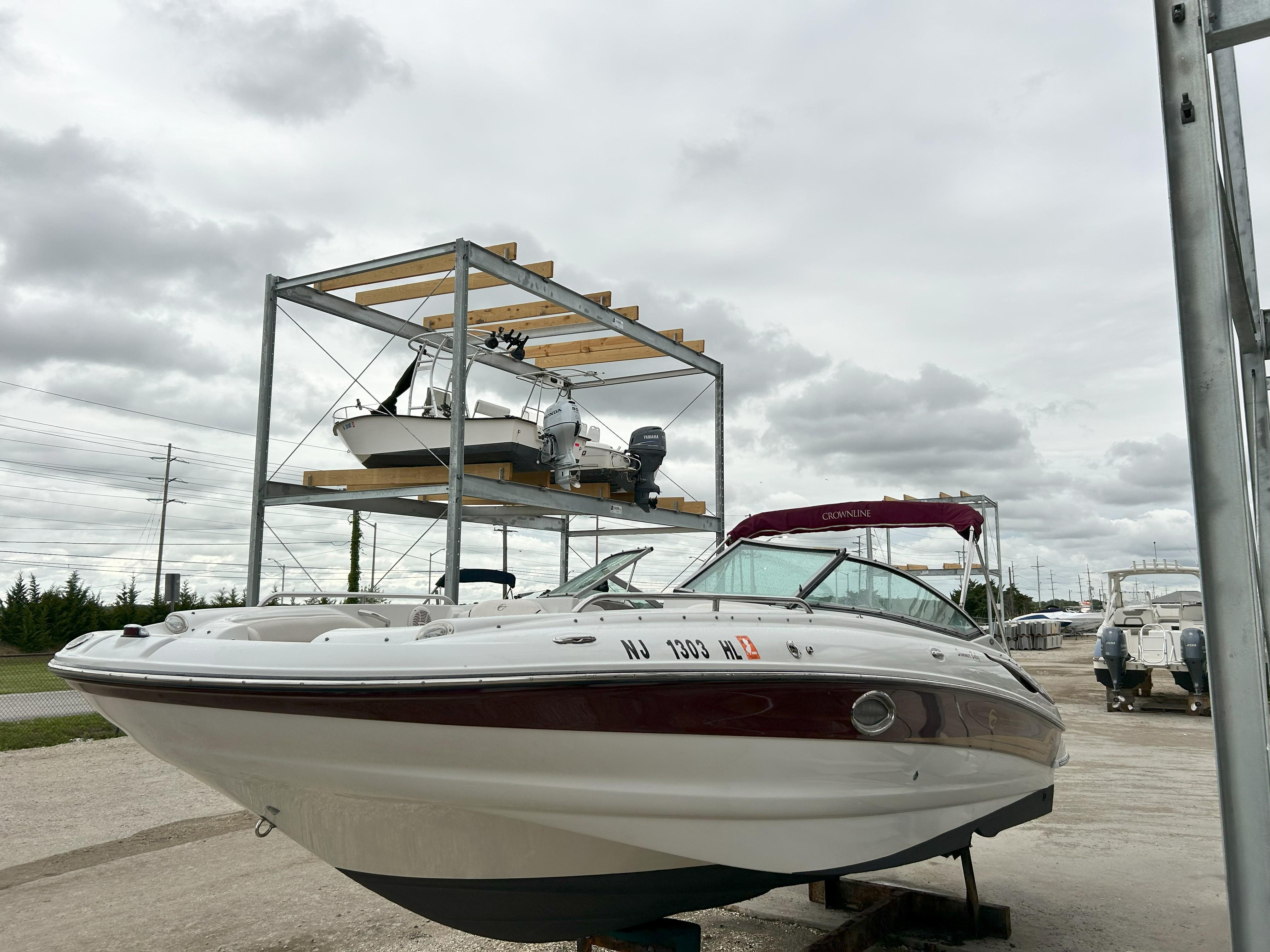 2005 Crownline 240 EX