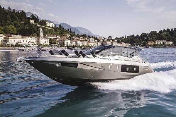 2022 Cranchi M44 HT