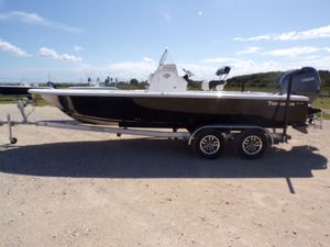 Tidewater 2110 Bay Max