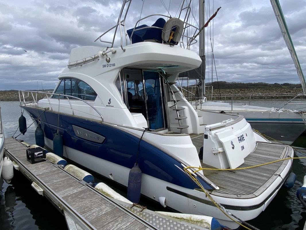 2006 Beneteau Antares 12