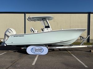Sportsman Open 232 Center Console 2026 SPORTSMAN 232 OPEN - Image 1