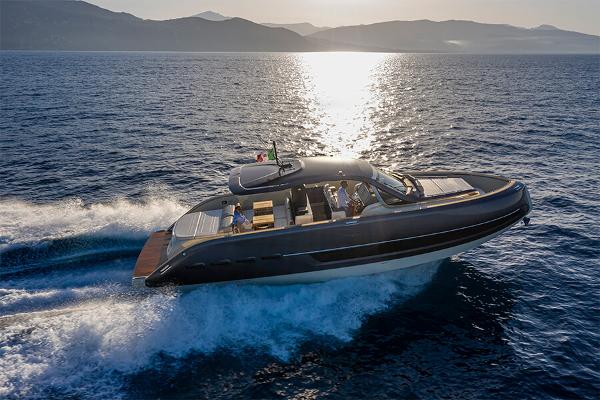 Invictus 460 TT