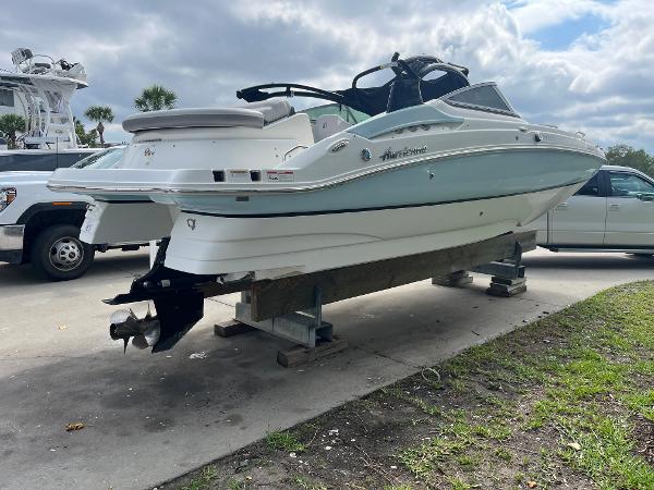 Hurricane SD 2400 I/O 2017 Hurricane SD 2400 I/O boat on a stand, ready for maintenance.