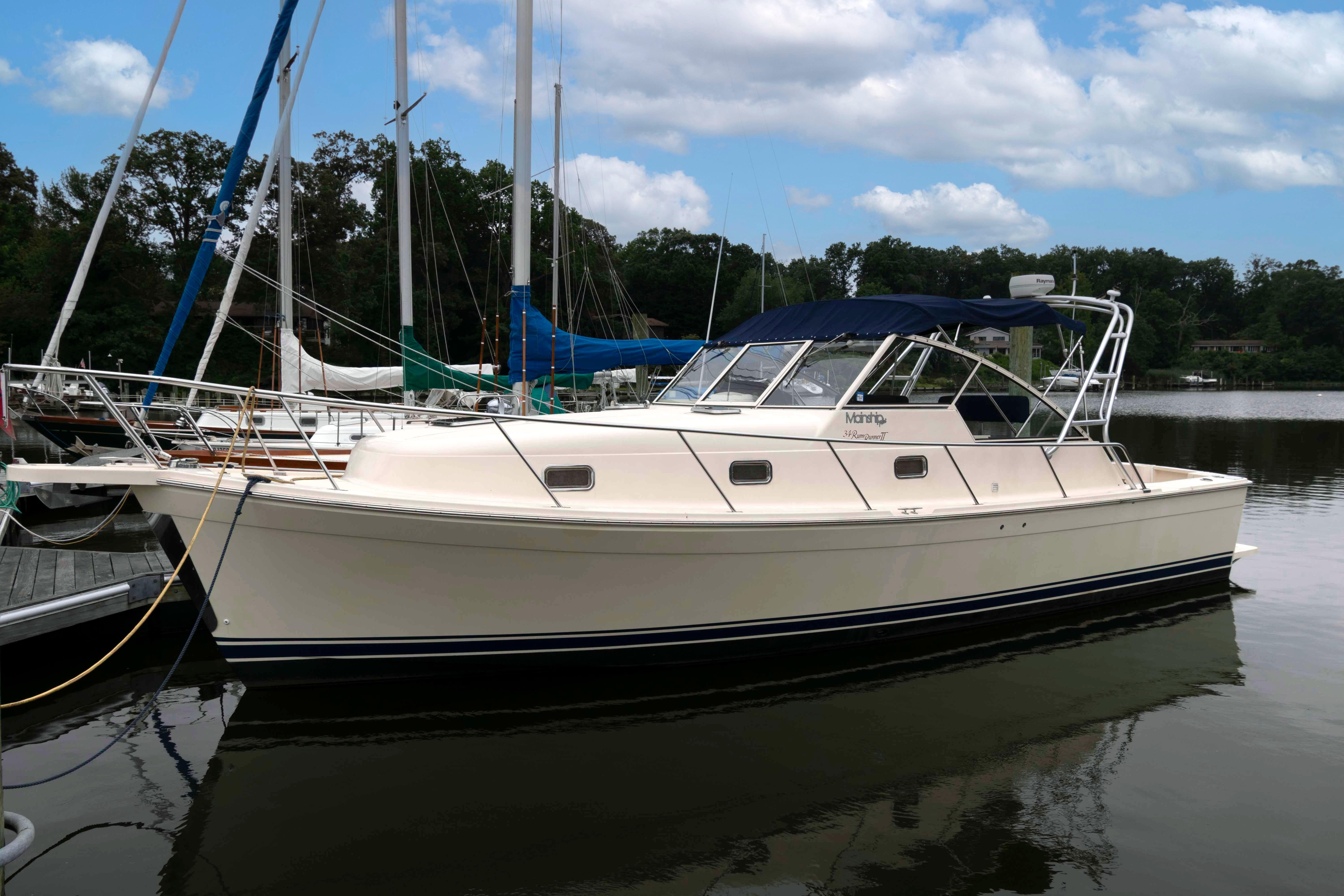 2004 Mainship 34 Pilot Rum Runner II