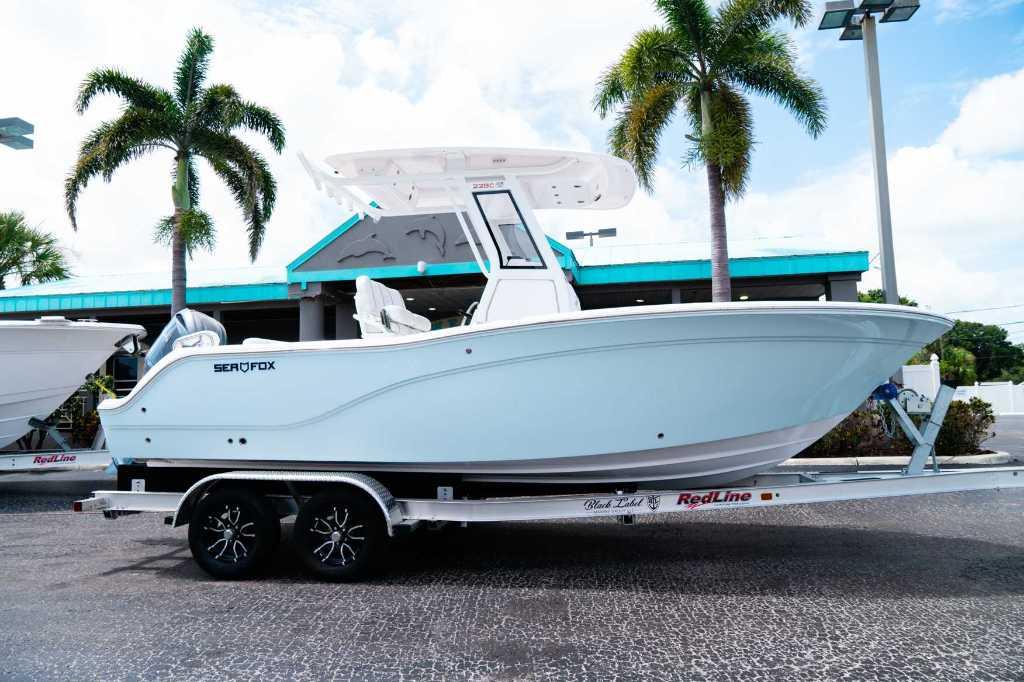 2025 Sea Fox 228 Commander