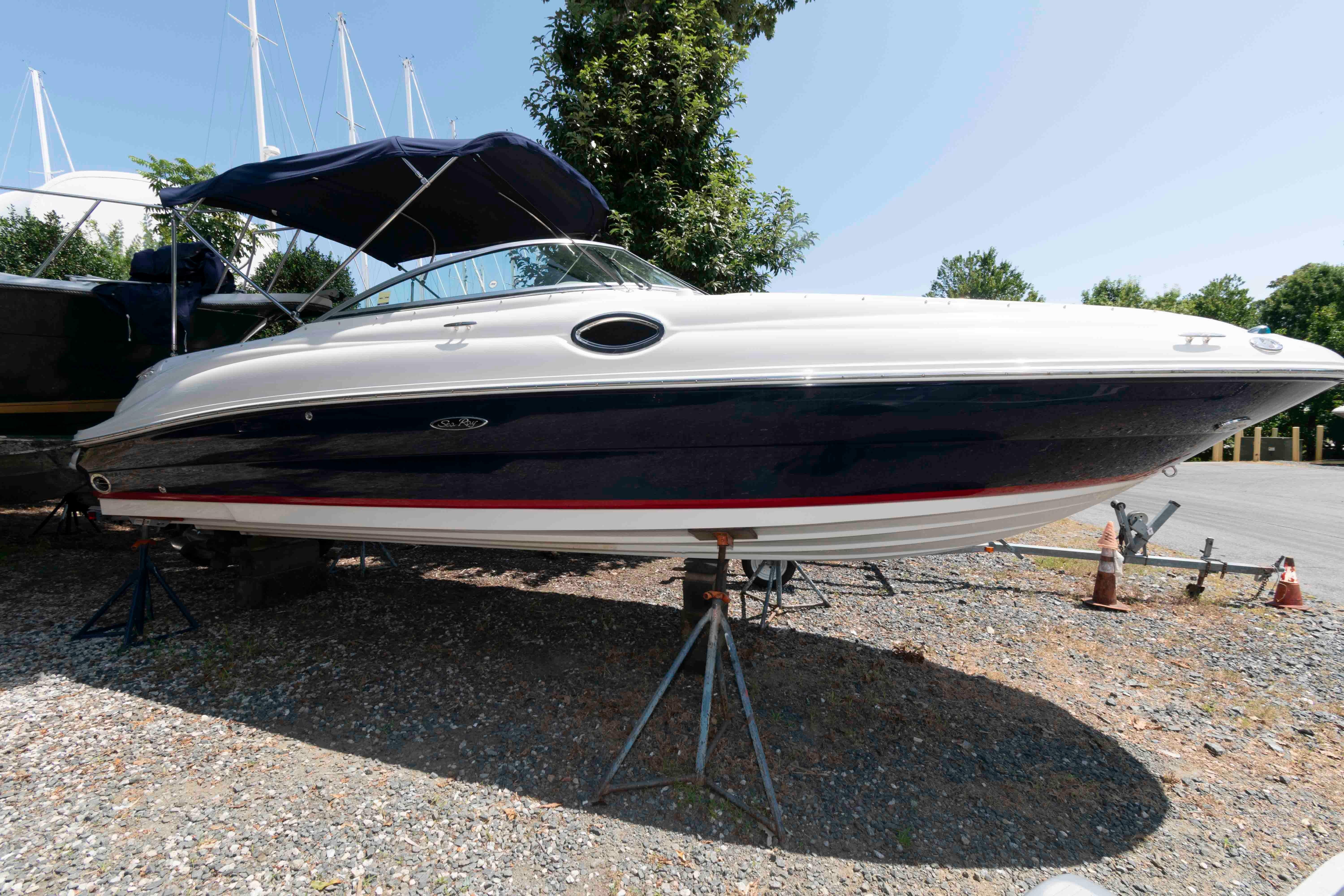 2006 Sea Ray 240 Sundeck