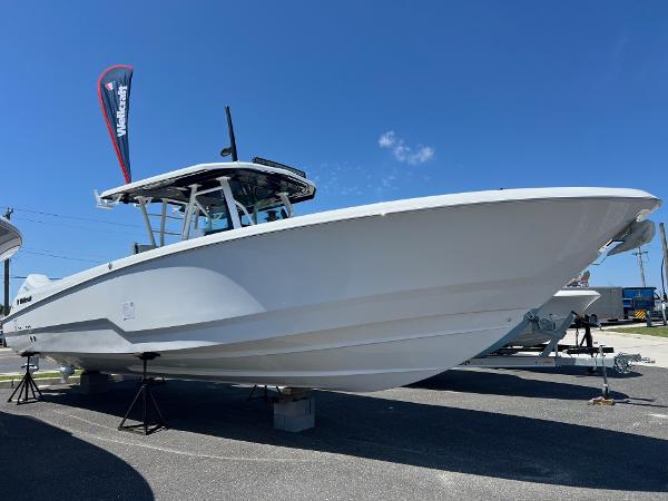 2025 Wellcraft 352 Fisherman