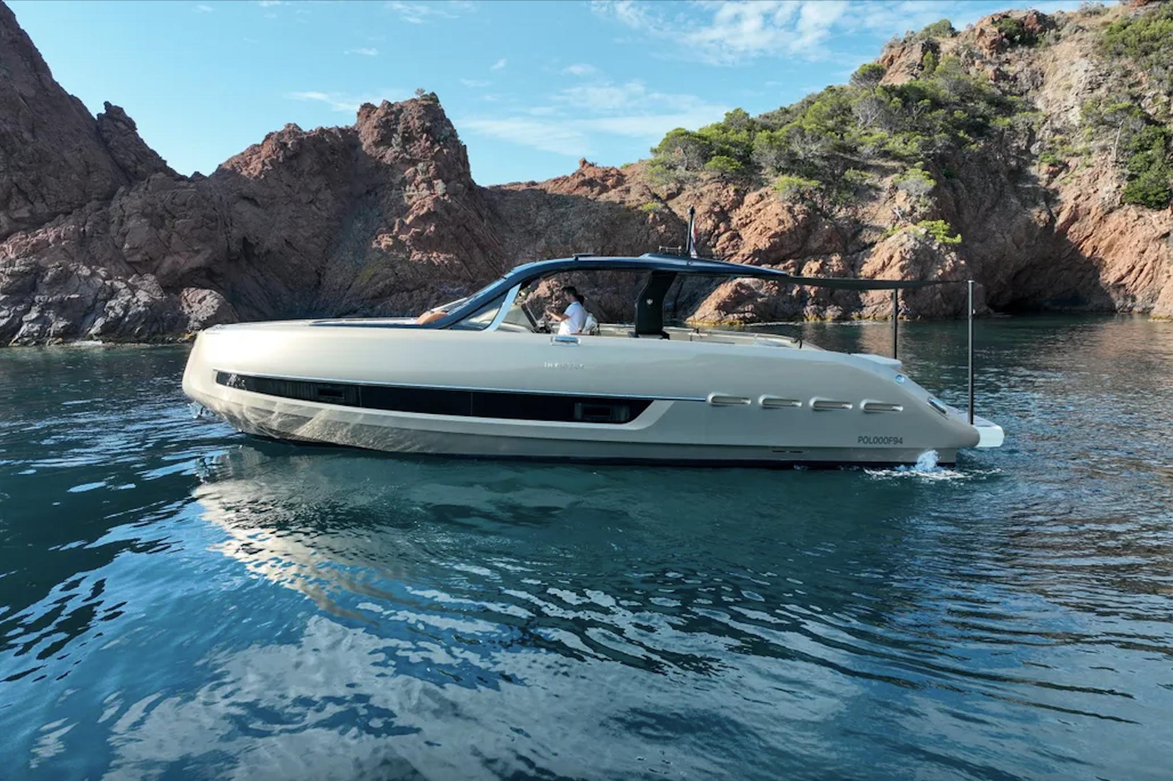 2020 Invictus TT460