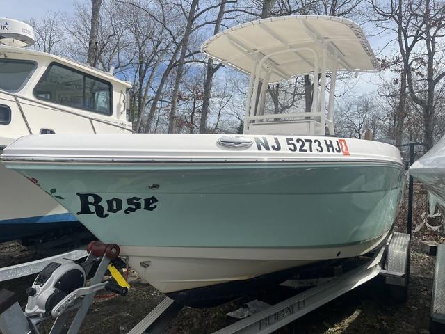 2021 Robalo R202EX