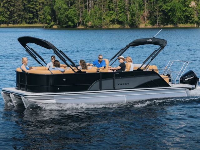 Crest Classic 240 SLC Tritoon