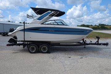 2026 Sea Ray SDX 230 Surf