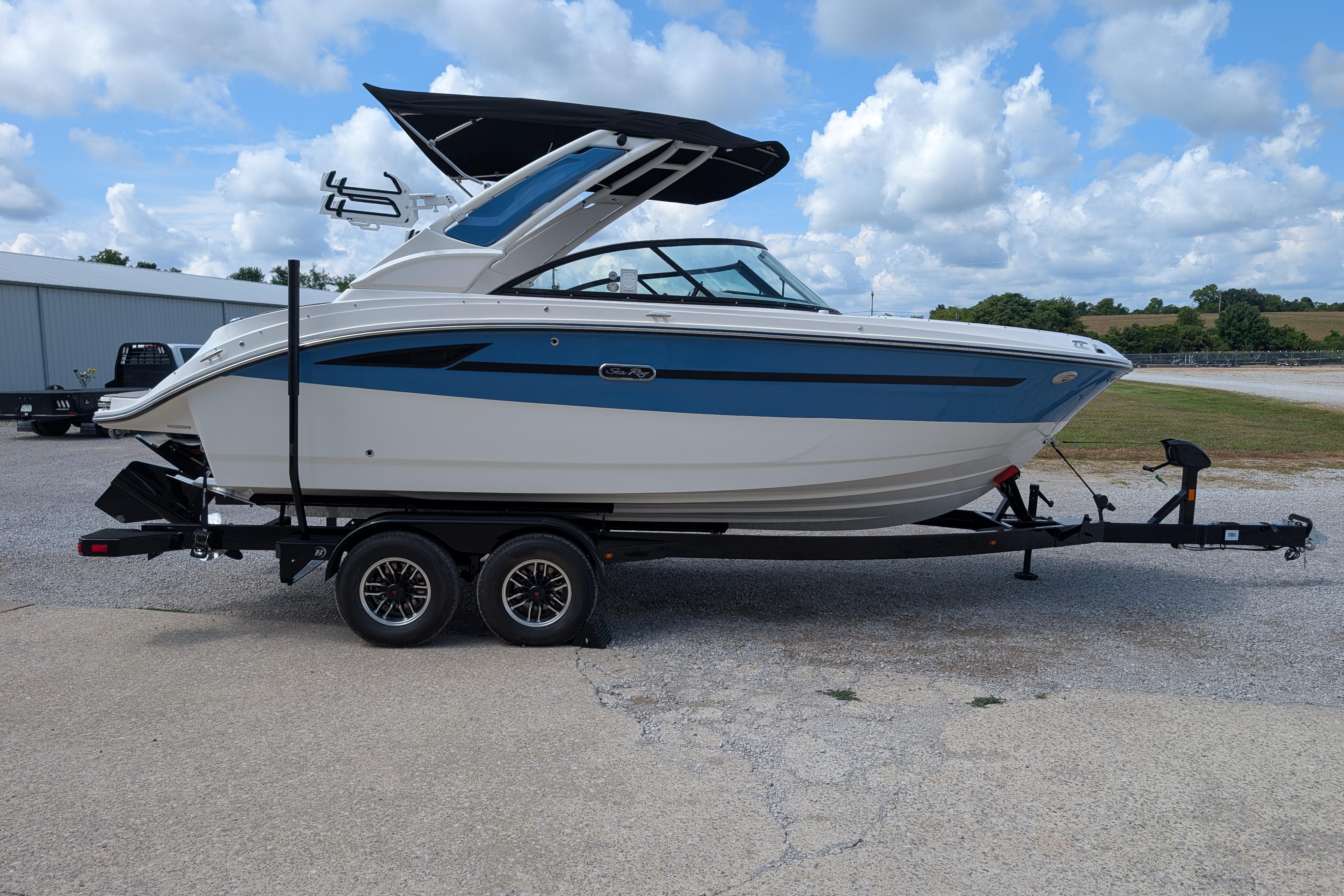 2026 Sea Ray SDX 230 Surf