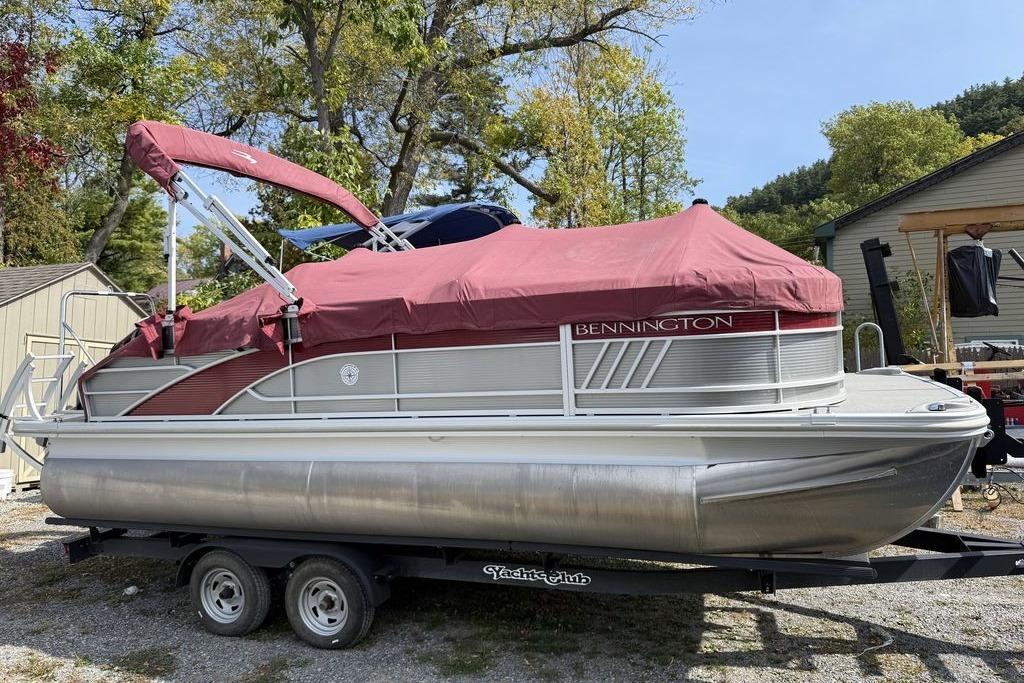 2022 Bennington 20 LSB