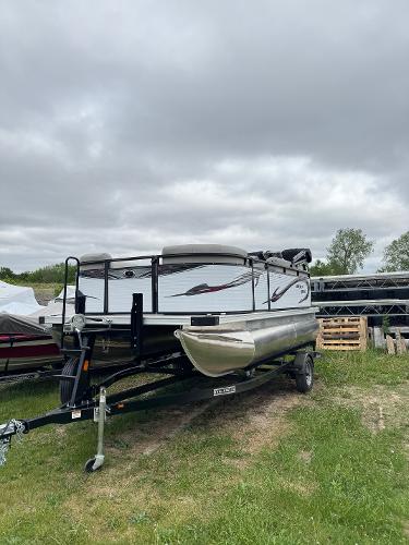 2025 Angler Quest 816 Panfish Cruise