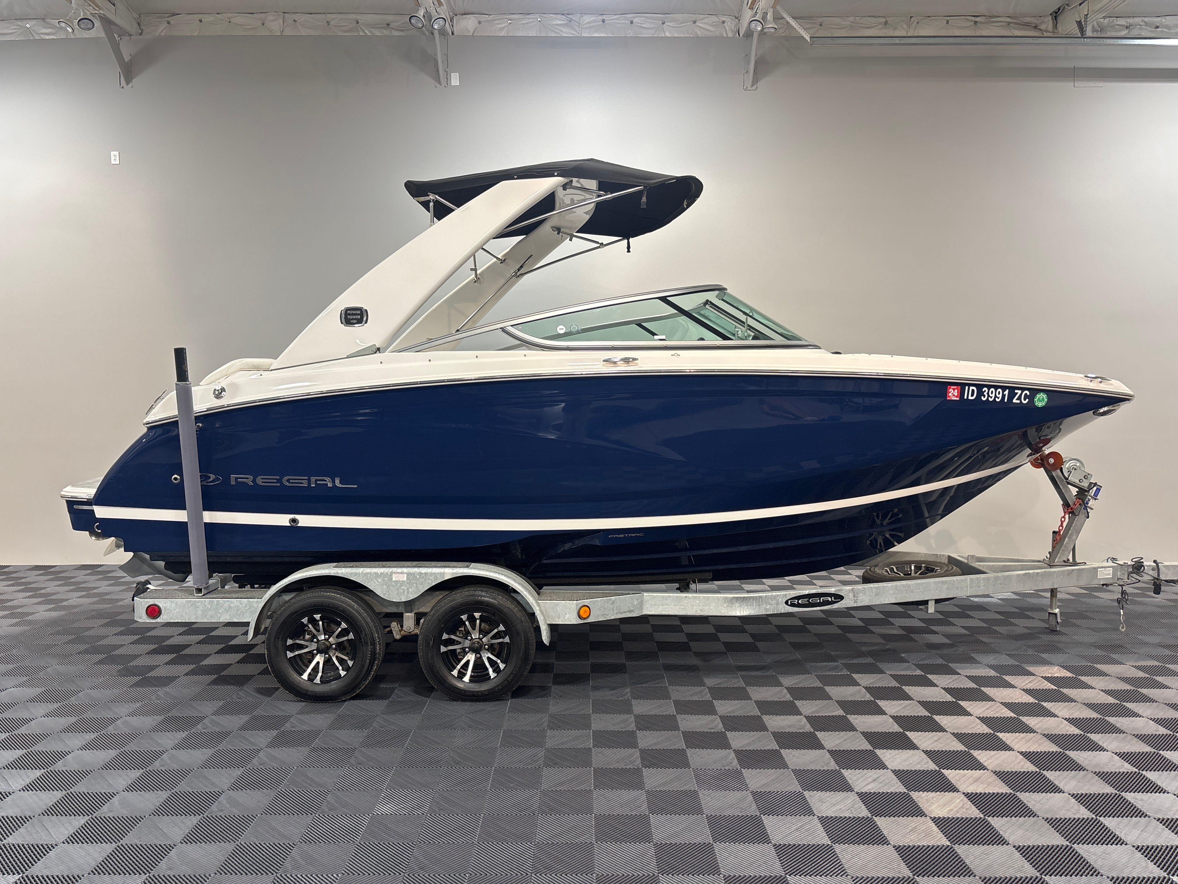 2019 Regal 22 FasDeck