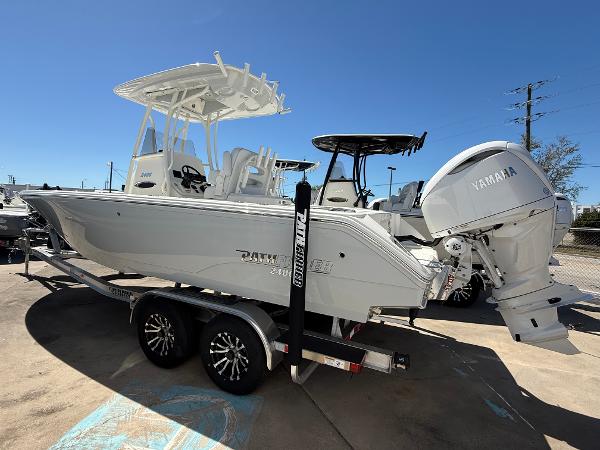 2025 Pathfinder 2400 Open