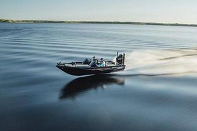 Crestliner 1850 Bass Hawk Boat