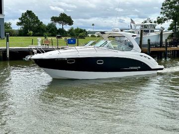 2015 Chaparral 330 Signature
