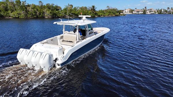 2021 Boston Whaler 380 Outrage