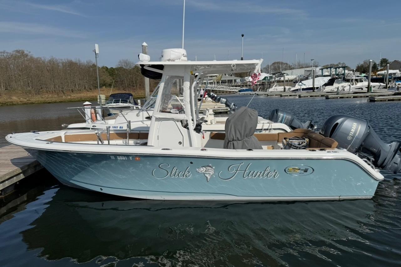 2022 Sea Hunt Ultra 229