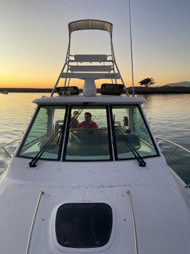 2008 Boston Whaler 345 Conquest