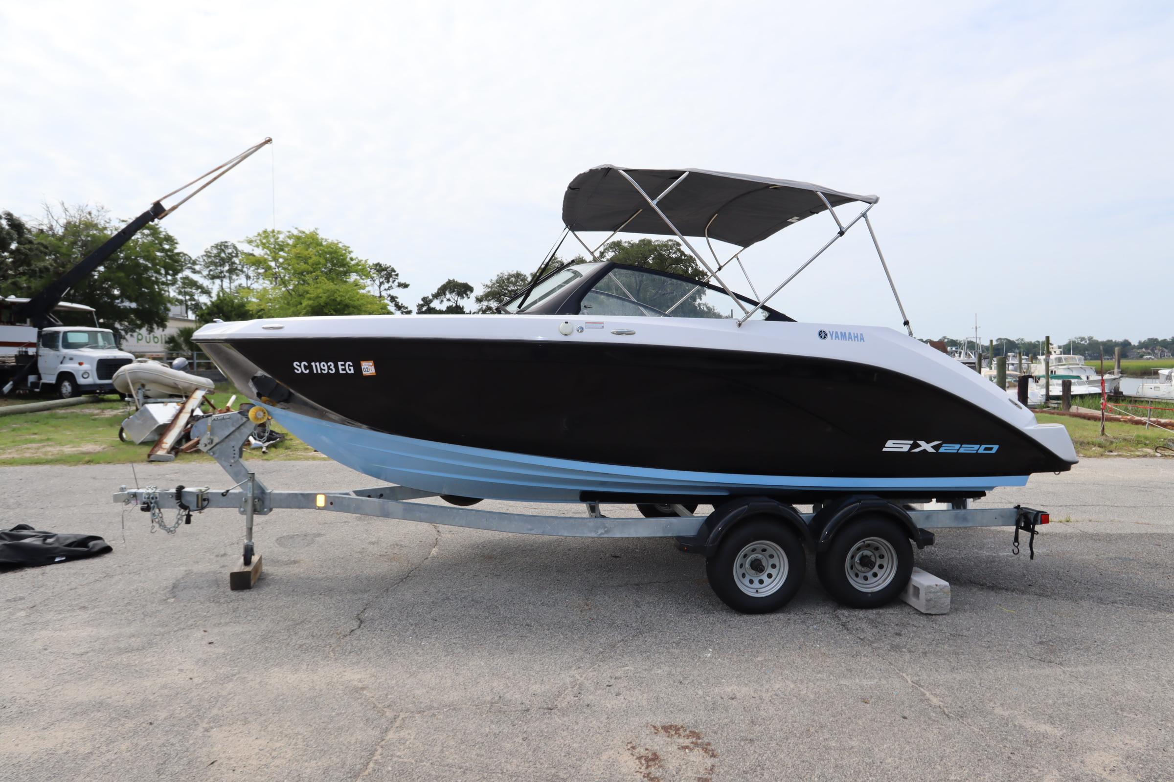 2024 Yamaha Boats SX220