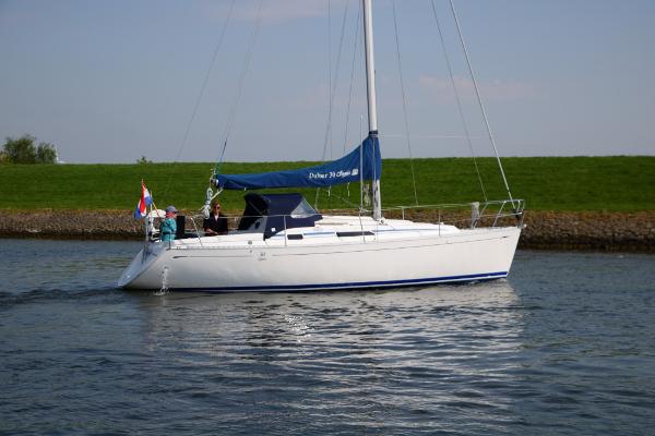 Dufour 30 Dufour 30 -054.JPG