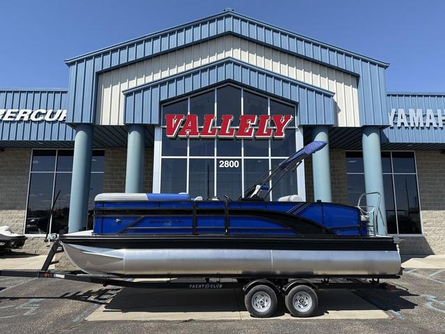 Bennington 22 SSB Swingback Tri-Toon Pontoon