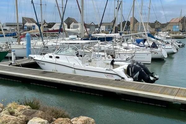 2005 Boston Whaler 305 Conquest