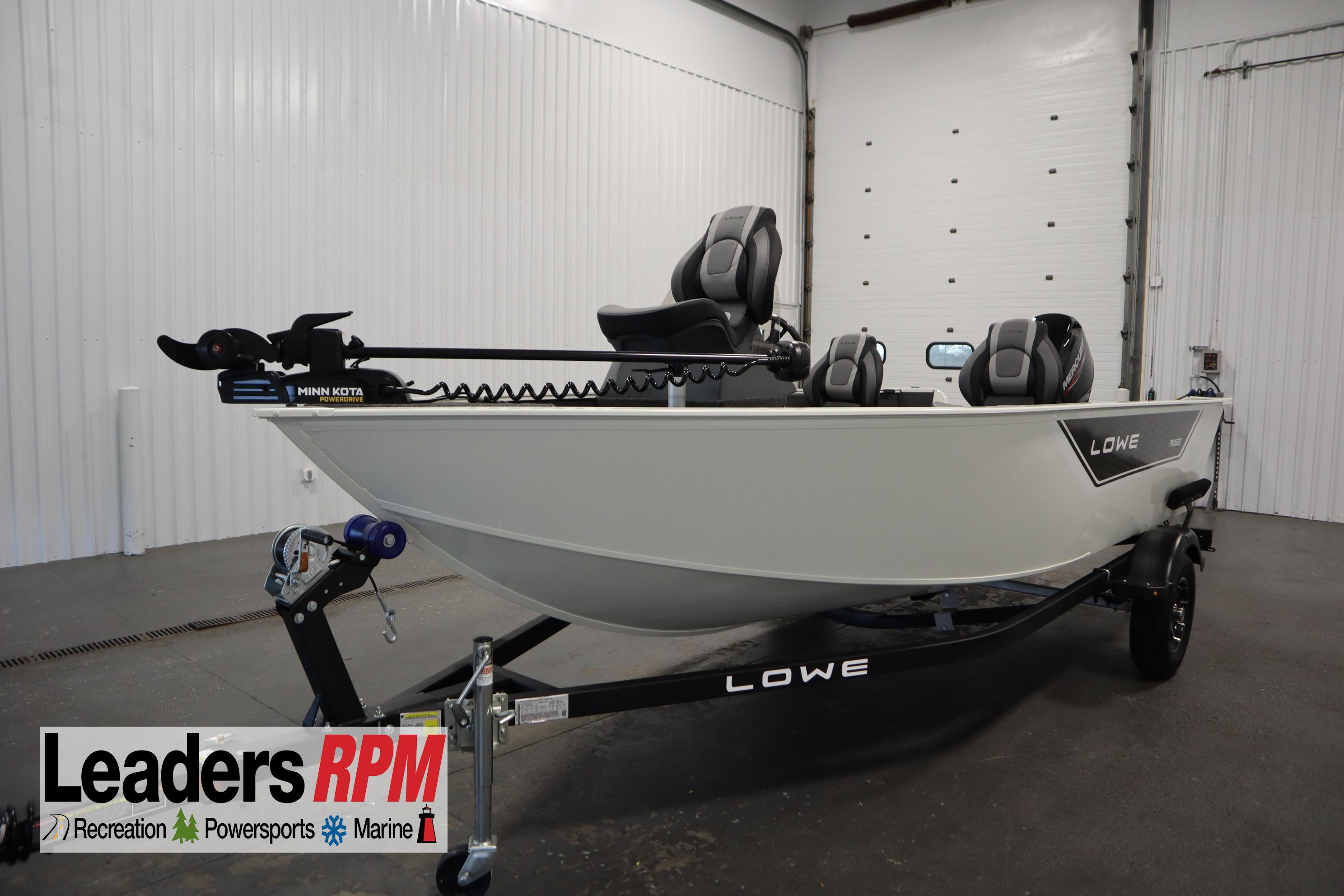 2026 Lowe Fishing Machine 1625SC