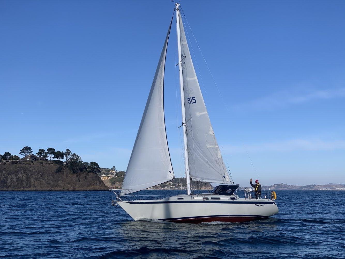 ericson 32 200 sailboat