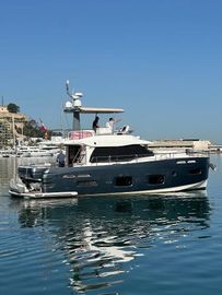 2014 Azimut Magellano 50