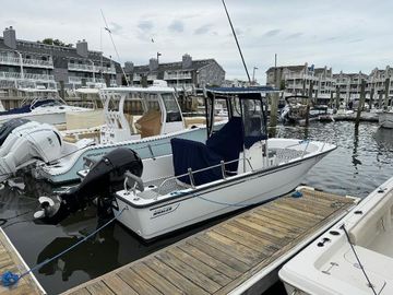2013 Boston Whaler 210 Montauk