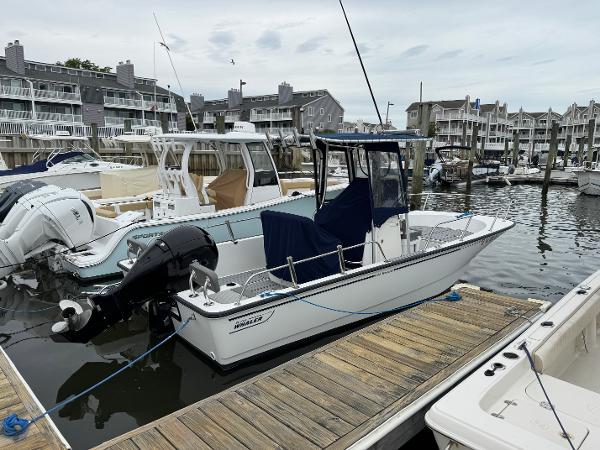 2013 Boston Whaler 210 Montauk