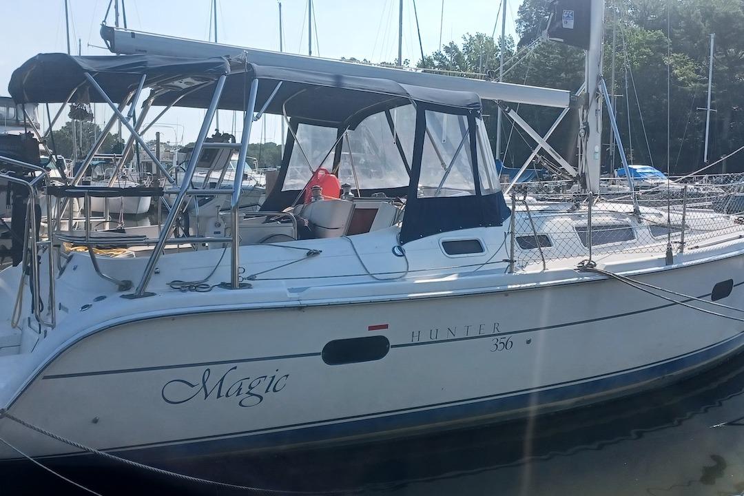 2003 Hunter 356