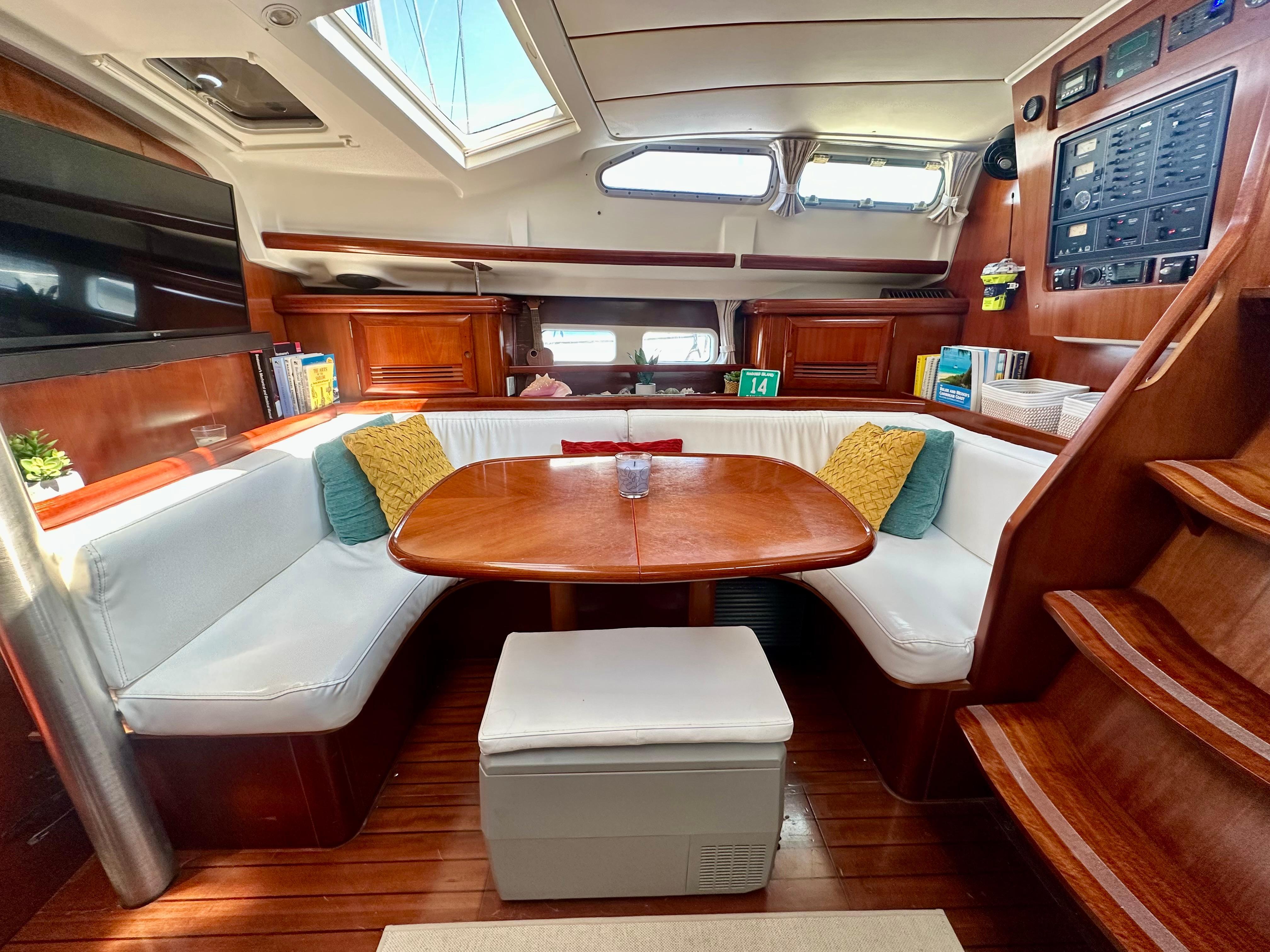 2004 Beneteau Oceanis 42CC
