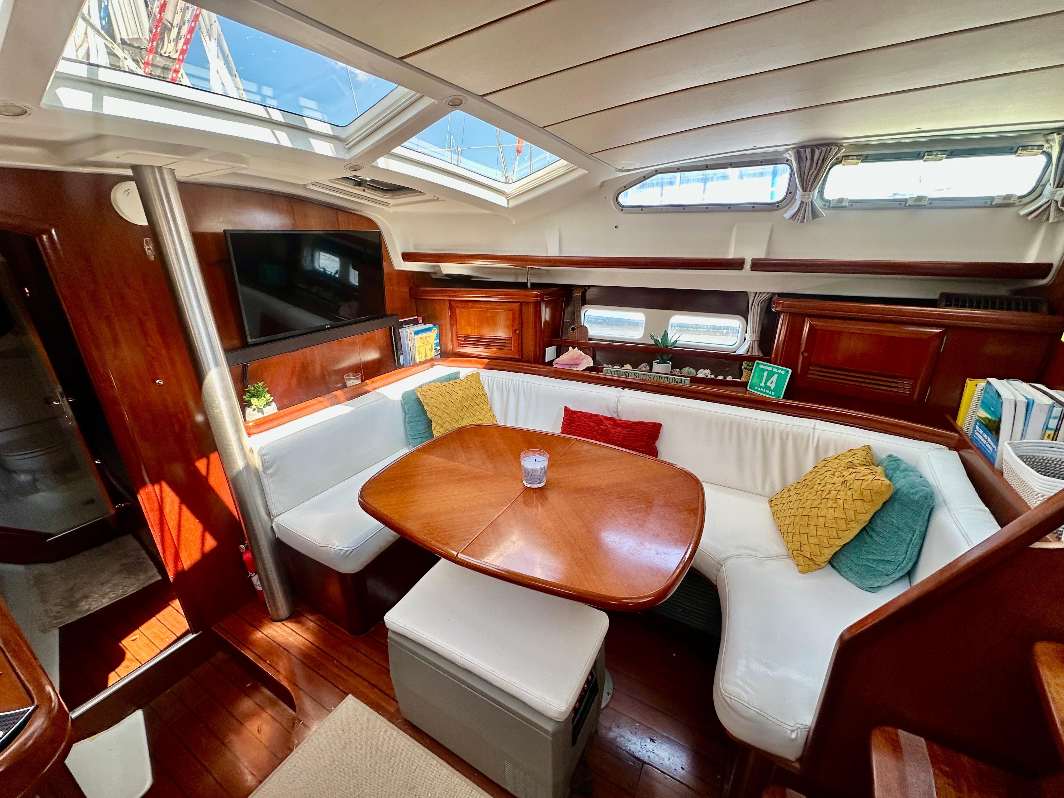 2004 Beneteau Oceanis 42CC
