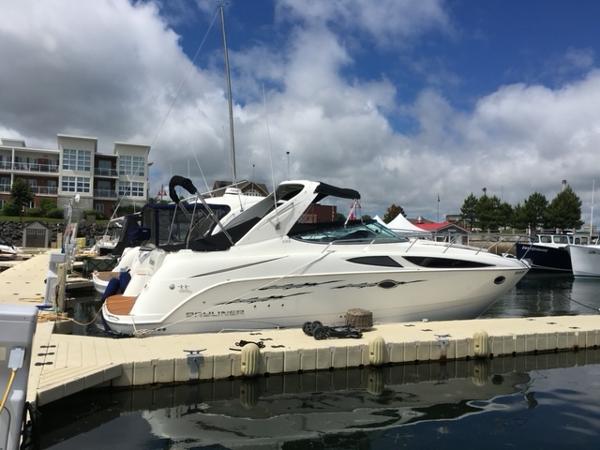 2010 Bayliner 335