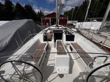 2019 Dufour 460