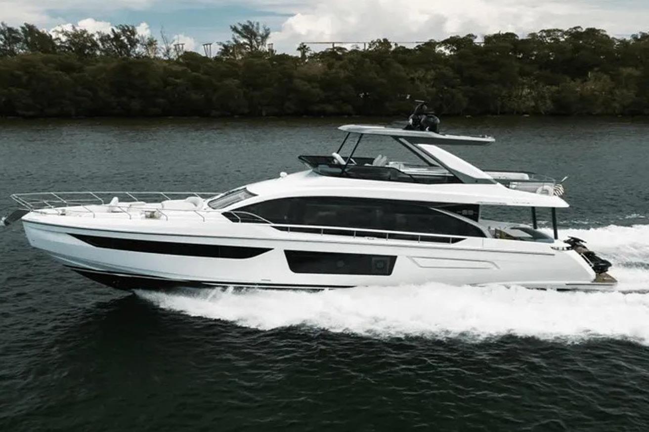2025 Azimut Fly 68