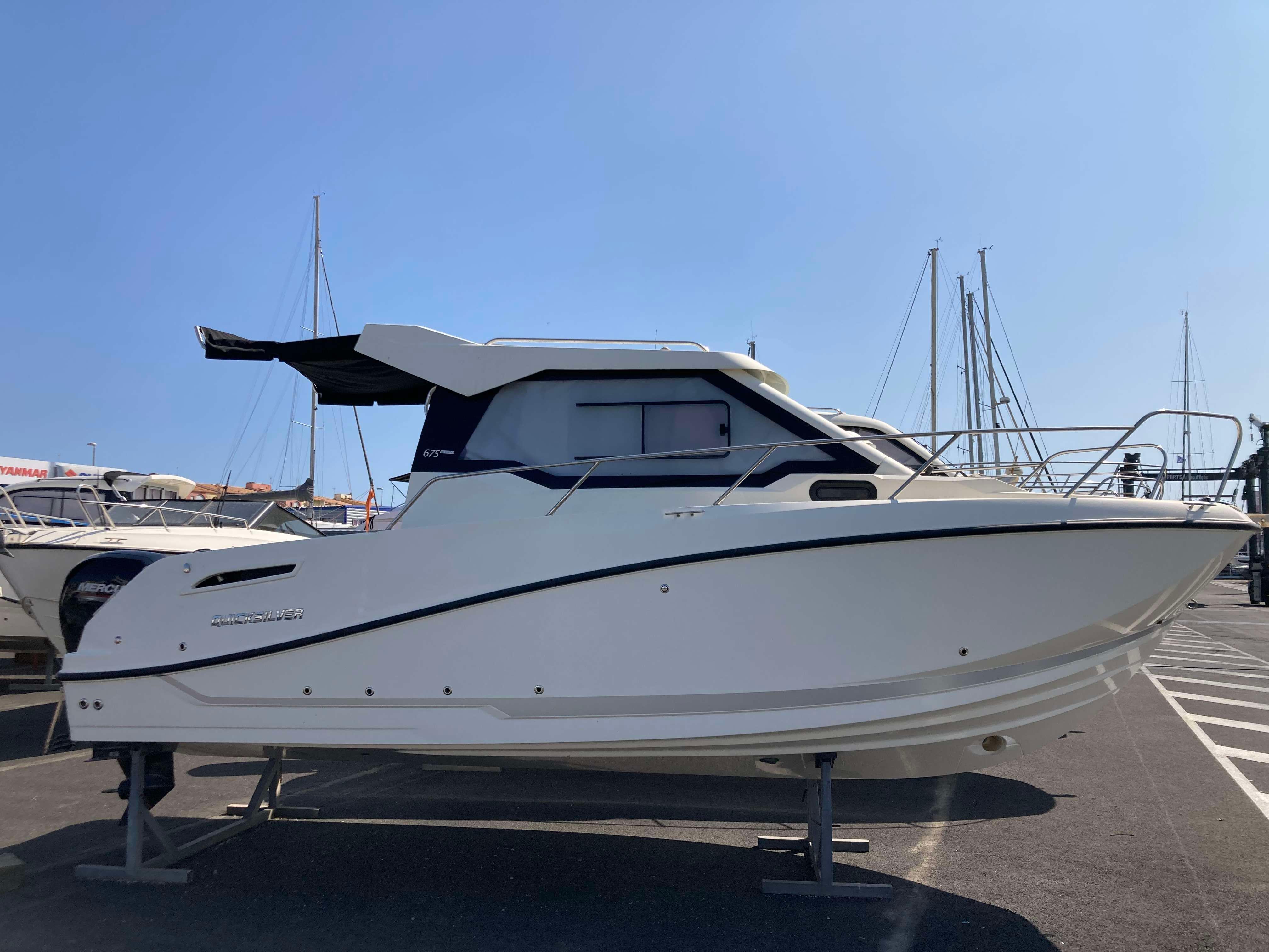 2022 Quicksilver Activ 675 Weekend