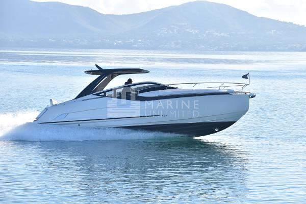 2023 Fairline F//Line 33