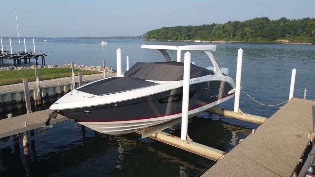 2022 Regal 33 OBX