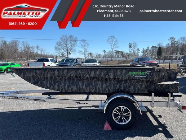 Havoc RDBST 1553 Havoc RDBST 1553 boat on trailer at Palmetto Boat Center, Piedmont, SC.
