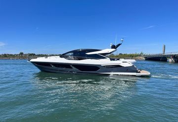 2025 Sunseeker Predator 75