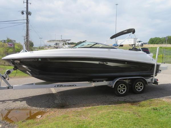 Sea Ray 240 Sundeck boats for sale - boats.com